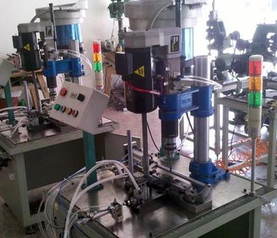 全自動鉆孔機 樂清南田自動化設(shè)備引領(lǐng)高效精準制造